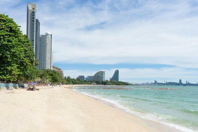Ar Aeras Pattaya Lägenhet Exteriör bild