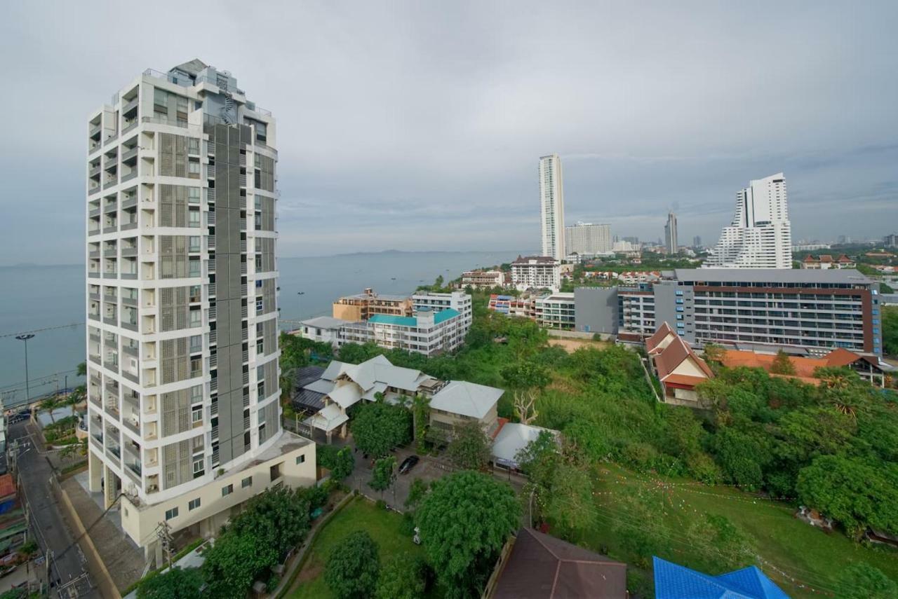 Ar Aeras Pattaya Lägenhet Exteriör bild