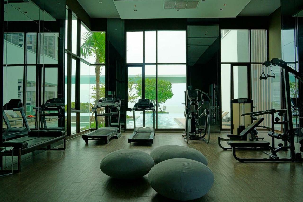 Ar Aeras Pattaya Lägenhet Exteriör bild